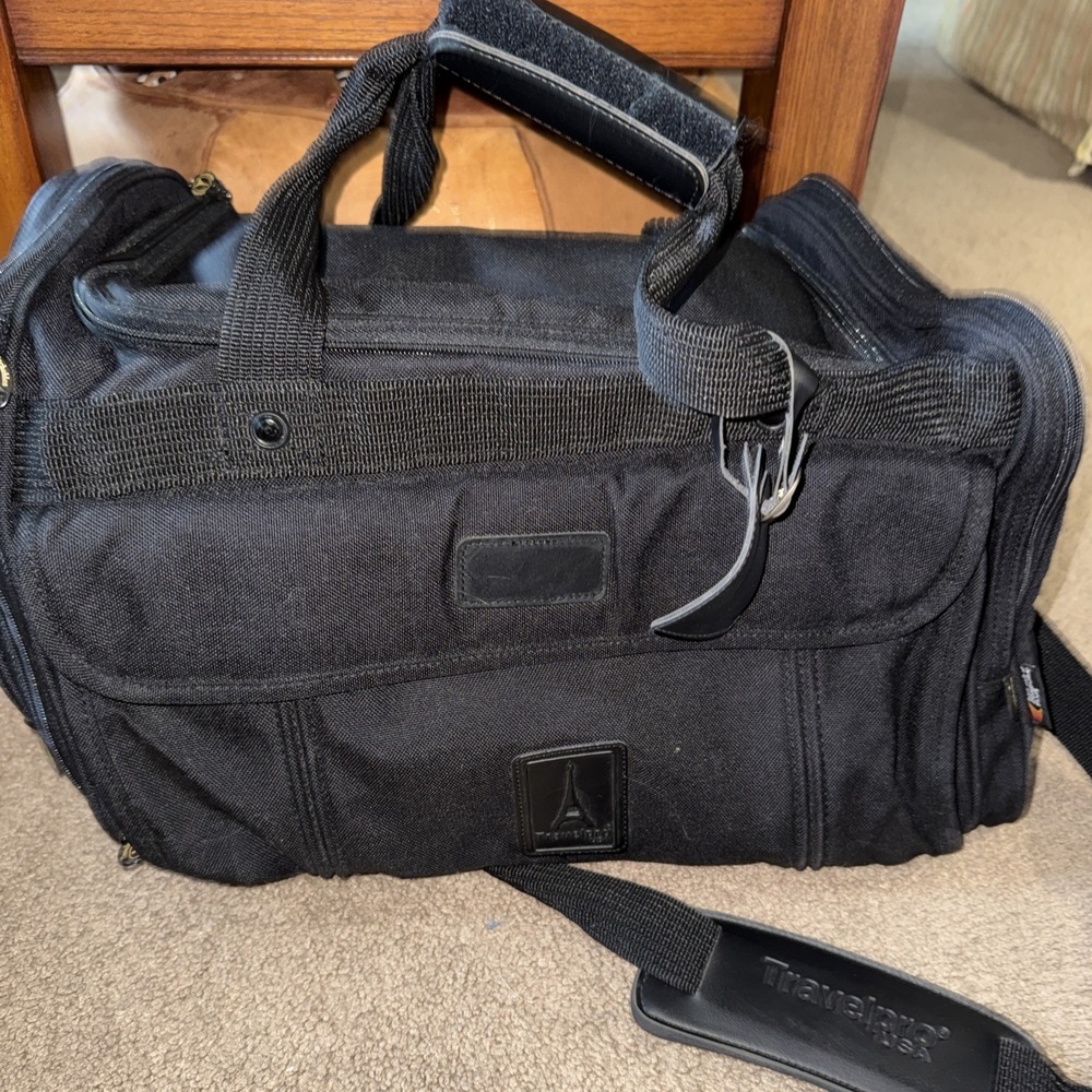 Travel Pro Crew Series Carryon Travel Bag
